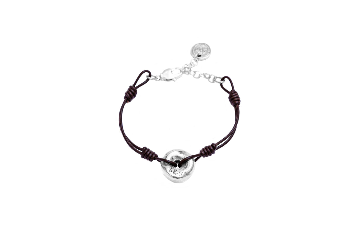 Pulsera con baño de plata y cuero