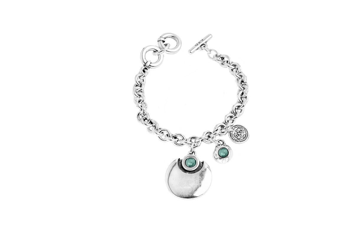 Pulsera con baño de plata y resina