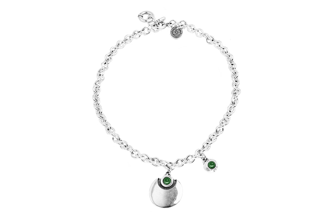 Collar con baño de plata y resina