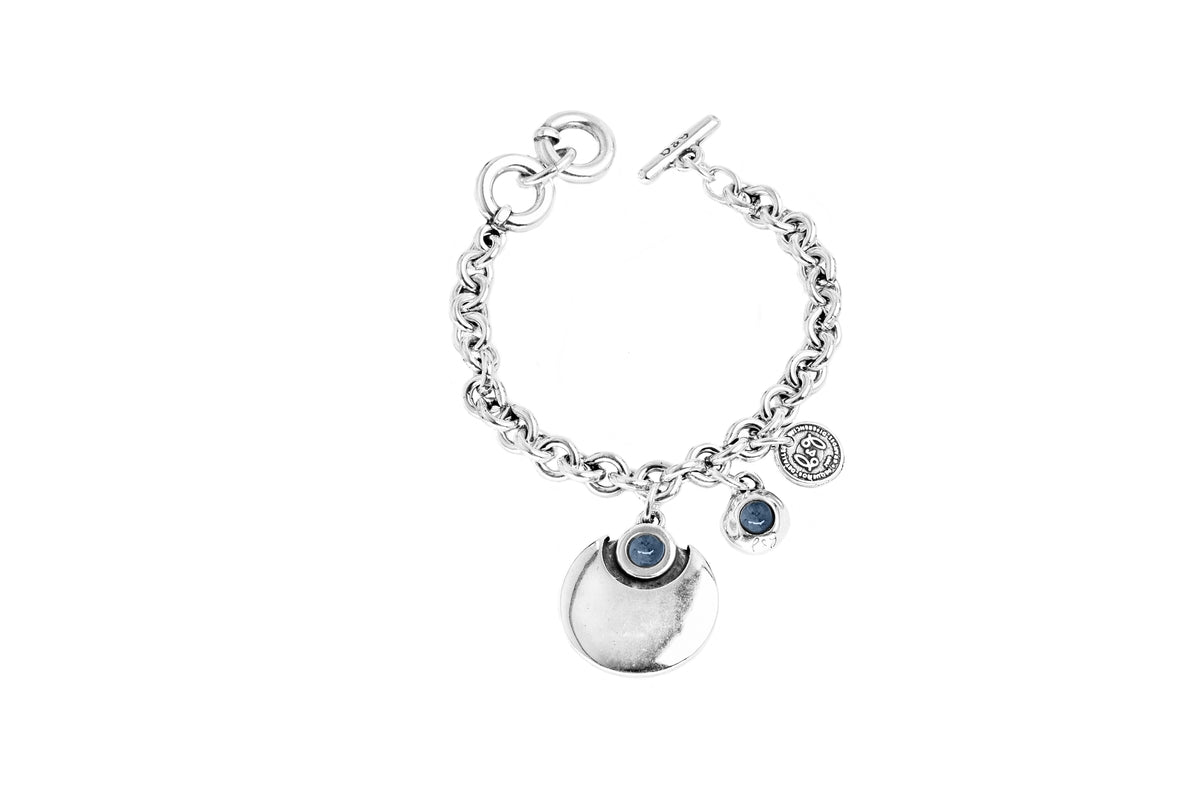 Pulsera con baño de plata y resina