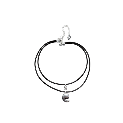 Collar con baño de plata y cuero