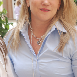 Collar con baño de plata y baño de oro