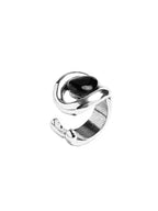 Anillo con baño de plata y resina