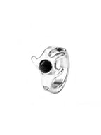 Anillo con baño de plata y resina