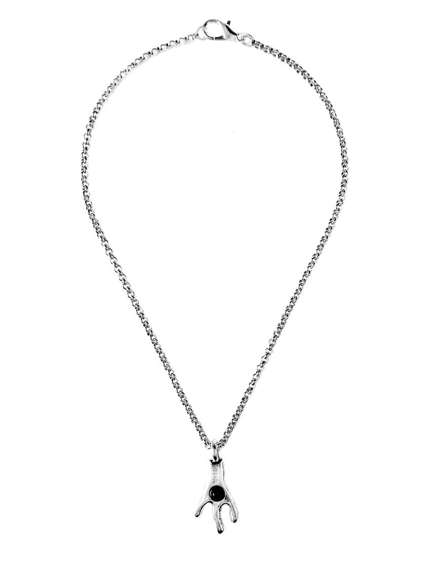 Collar corto con baño de plata y resina