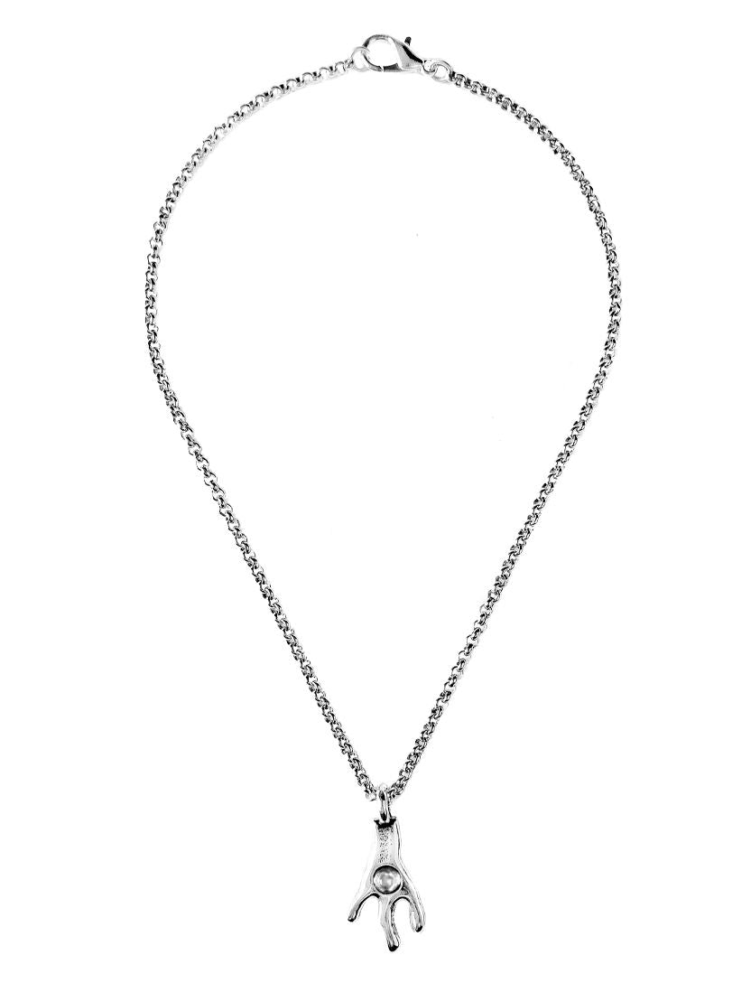 Collar corto con baño de plata y resina