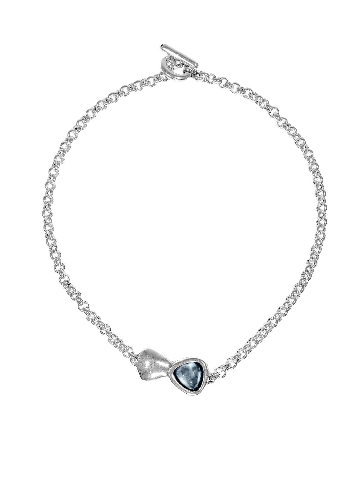 Collar corto con baño de plata y cristal