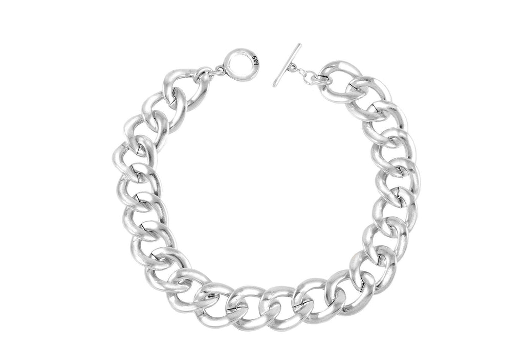 Collar corto con baño de plata
