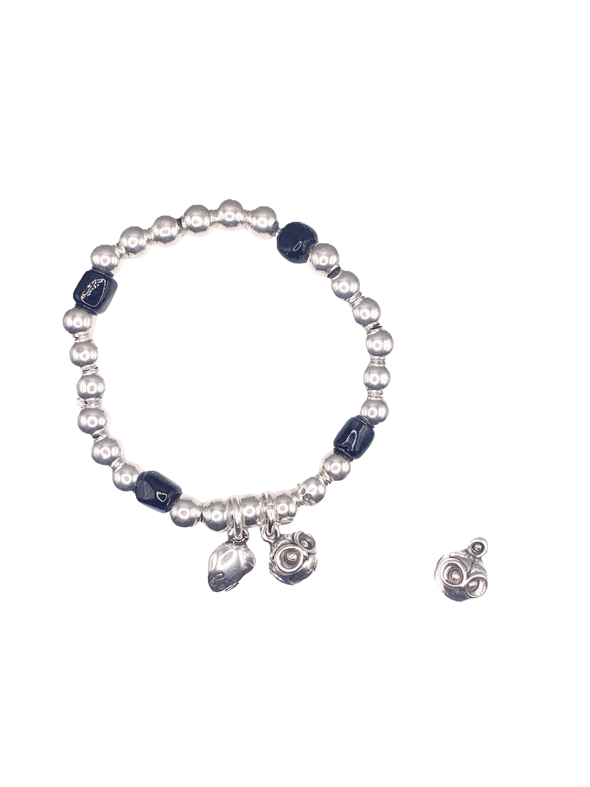 Pulsera Buho con baño de plata y resina