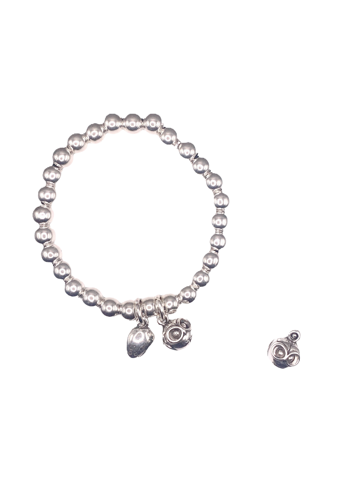 Pulsera Buho con baño de plata y resina
