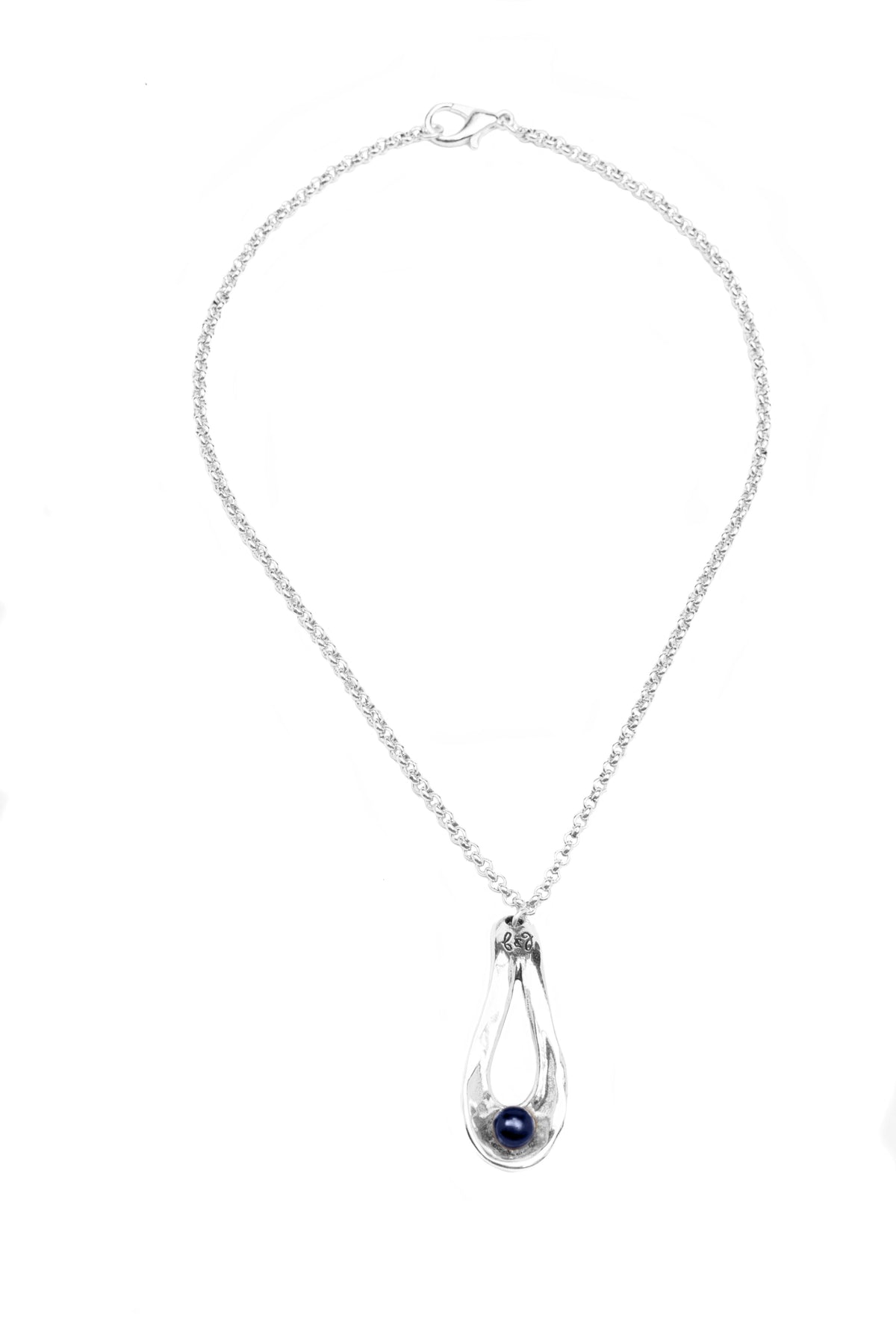 Collar corto con baño de plata y perla de cristal