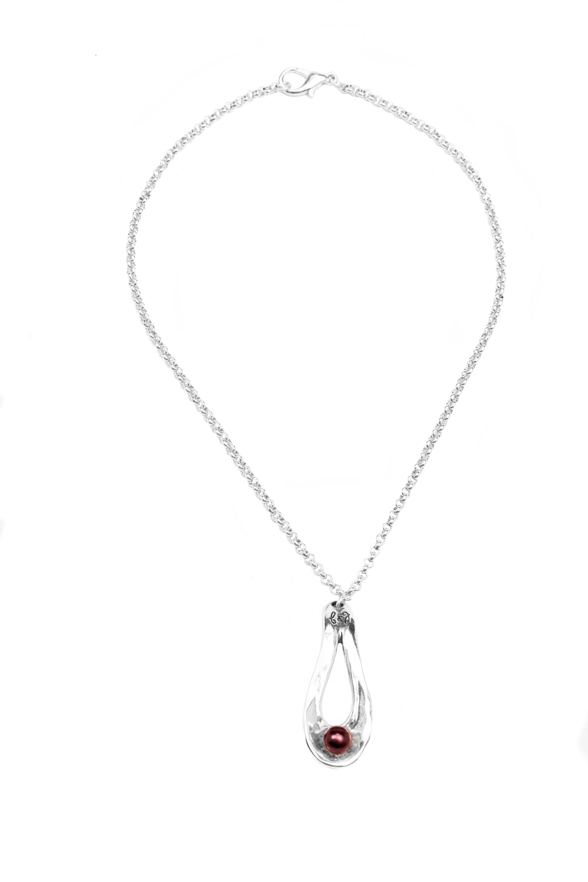 Collar corto con baño de plata y perla de cristal