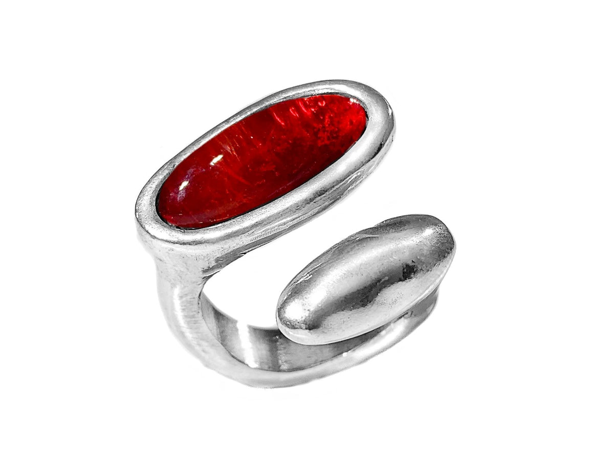 Anillo con baño de plata y cristal