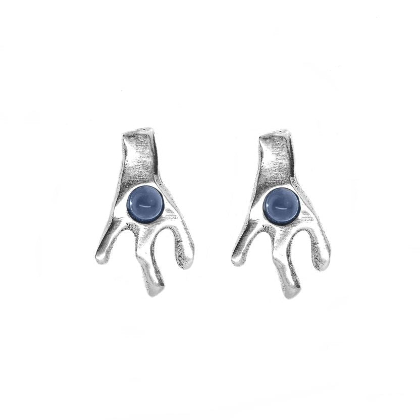 Pendientes studs bañado en plata y resina
