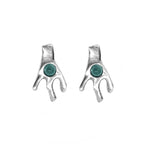 Pendientes studs bañado en plata y resina