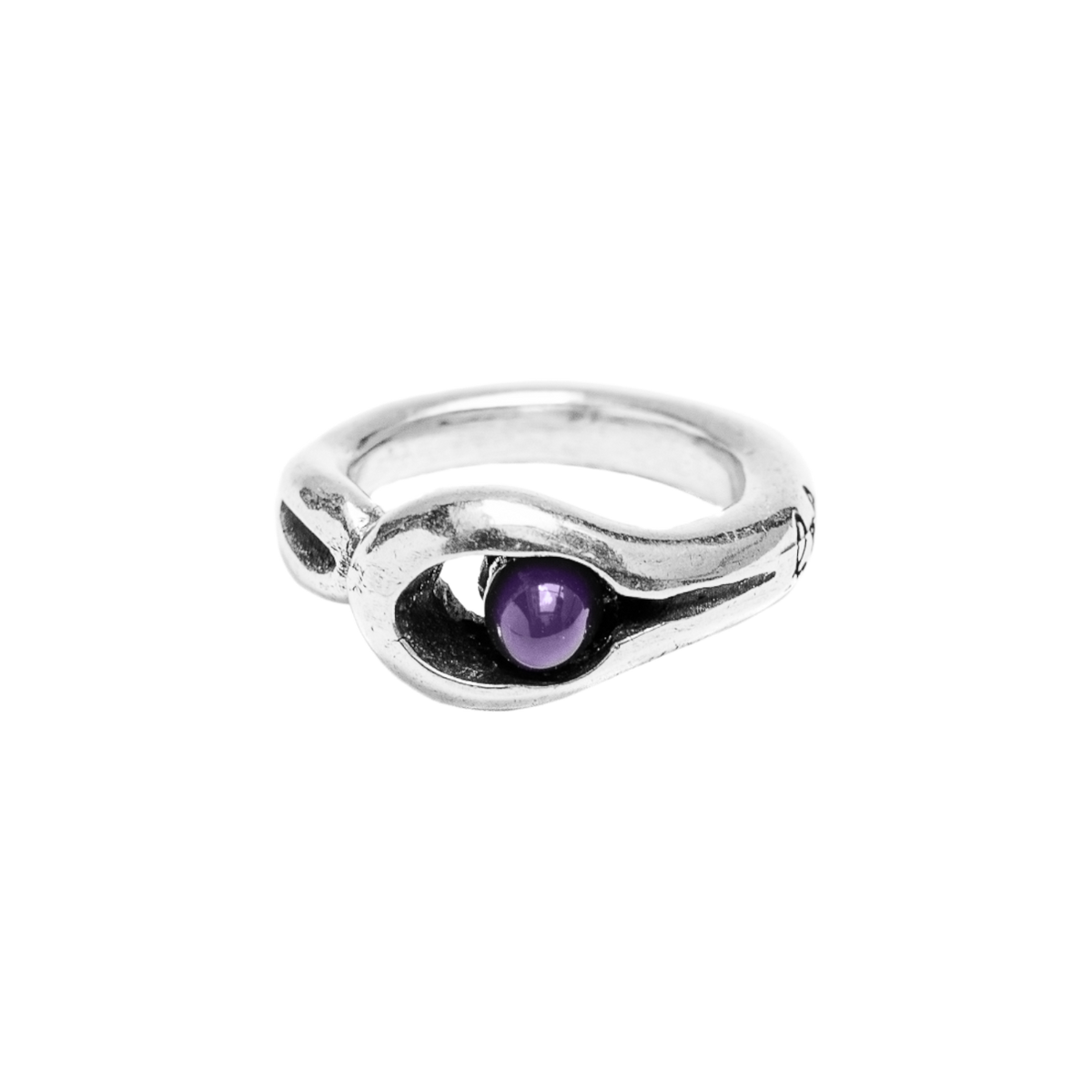 Anillo con baño de plata y resina