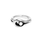 Anillo con baño de plata y resina