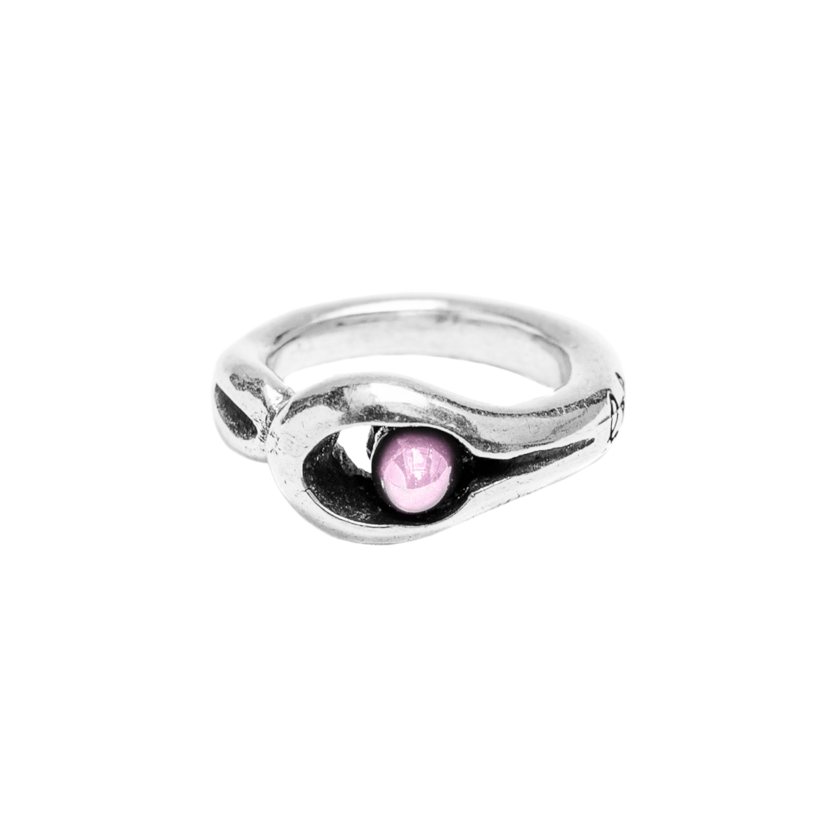 Anillo con baño de plata y resina