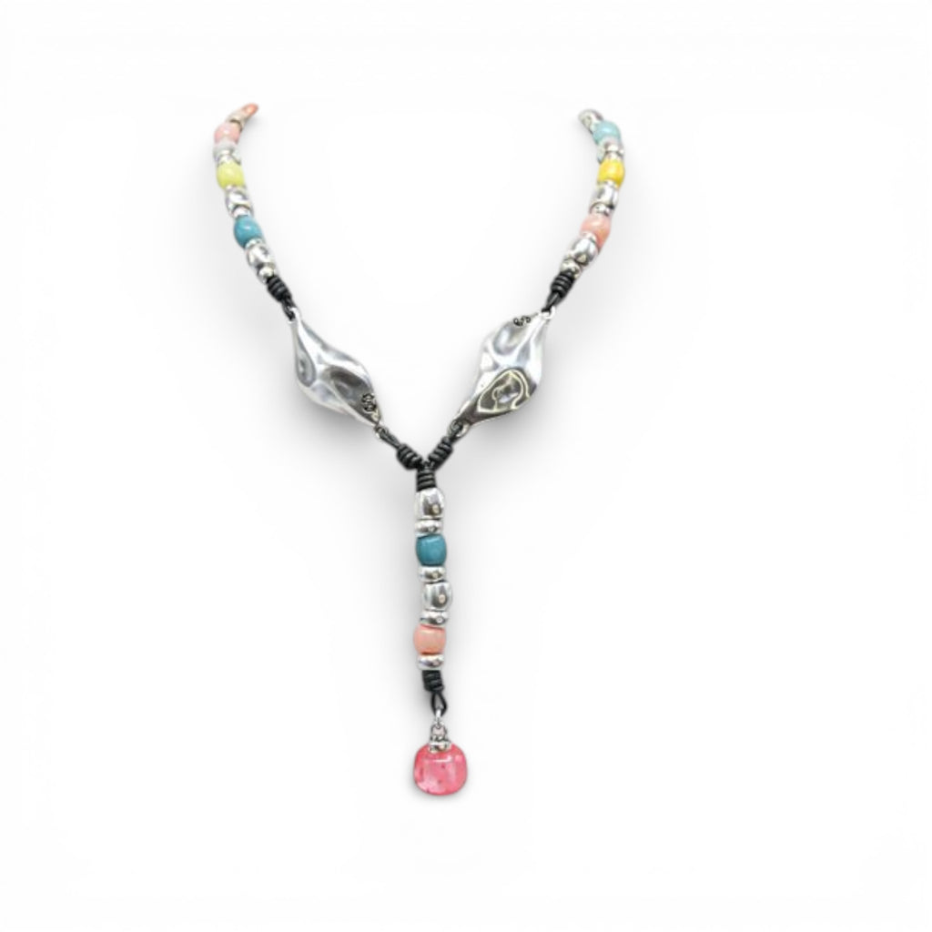 Collar corbatero