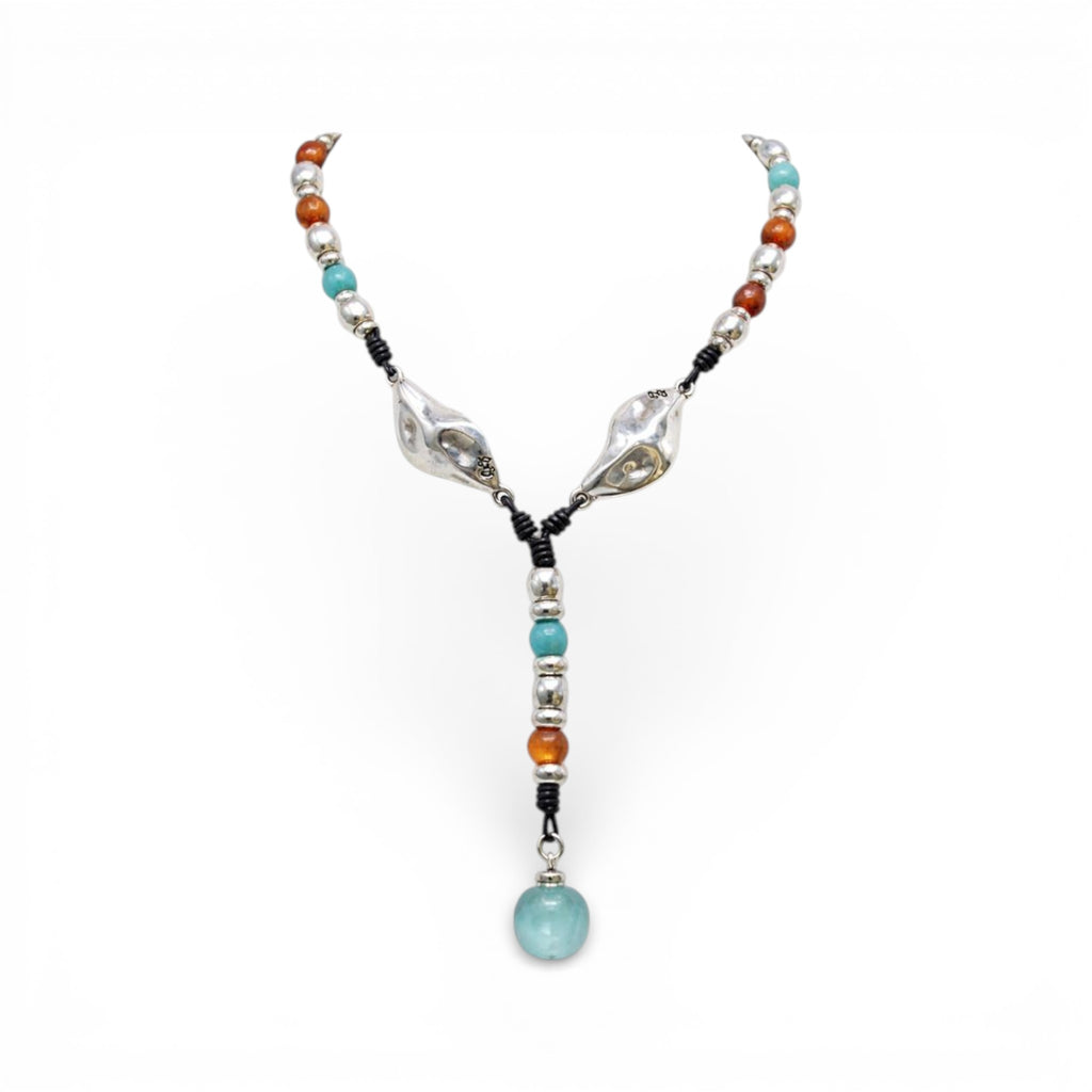 Collar corbatero