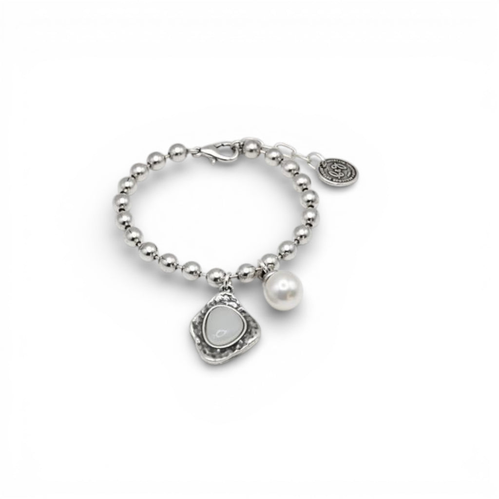 Pulsera Alma bolitas y charms