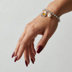 Pulsera Alma bolitas y charms