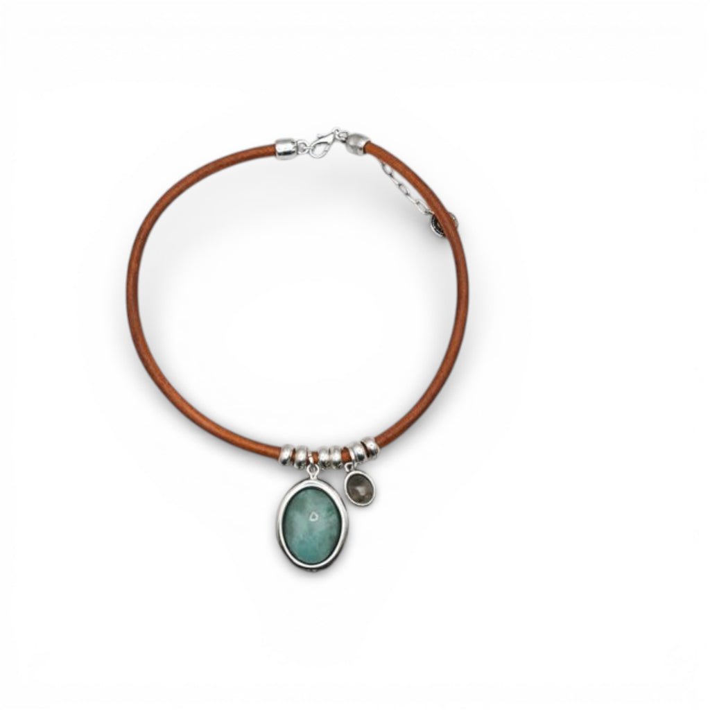 Collar Vera cuero charms